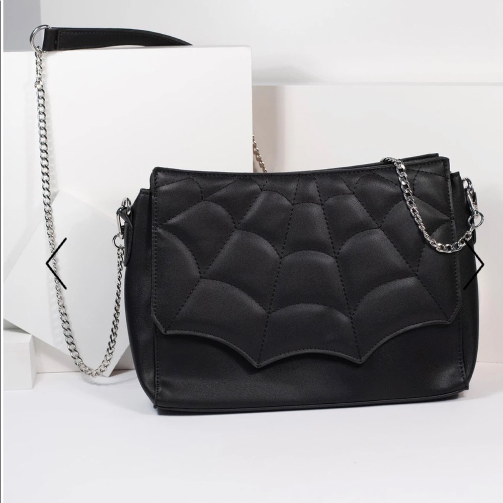 New Spiderweb purse